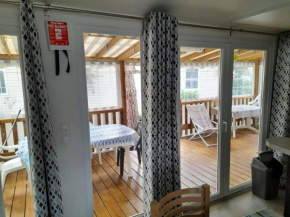 Bungalow charmant au cœur de Les Mathes avec piscine partagée